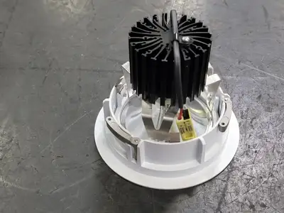 NEW LUMINII AR3D-FL-A90-645-35-10-00-01-01