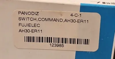 FUJI ELECTRIC AH30-ER11 Command Switch. Loc4B-18