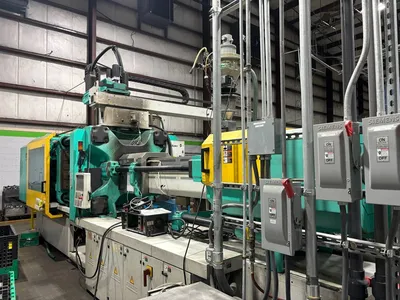 2015 ARBURG 920S 5000-3200 Injection Molding Horizontal/Vertical | Machinery Network (2)