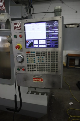 Used HAAS VF-2SSYT Vertical Machining Centers Minnesota US | Machinesused.com #1368561