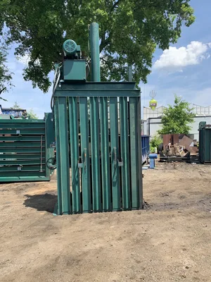 Selco HD-SFD Vertical Baler