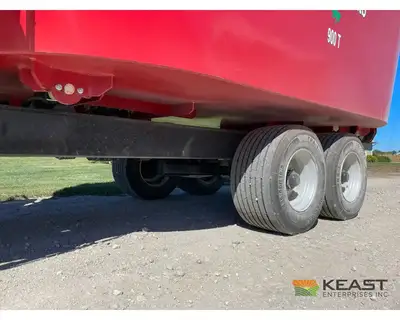 Used CLOVERDALE _UNKNOWN_ Feeder Wagons Iowa US | Keast Enterprises #1360075