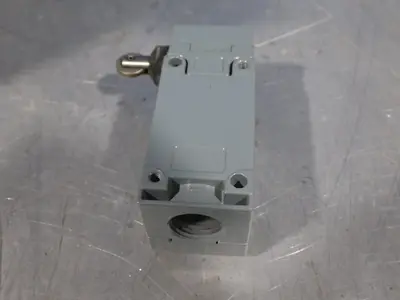 NEW SQUARE D 9007C54F