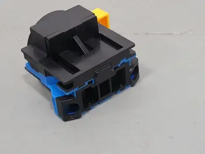 NEW IDEC HW1B-M110-S