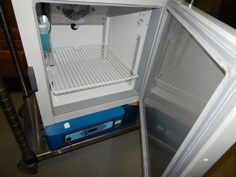 USED THERMO FISHER SCIENTIFIC 6859