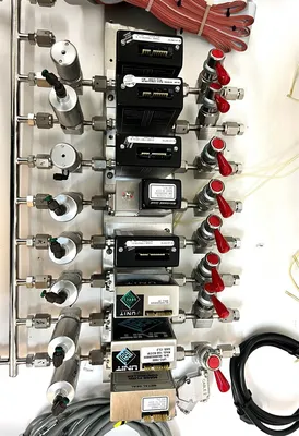 USED MKS UFC-1660 Mass Flow Controller, HM20-4VKC-GF4, ET-3M-24, EMC-08-24