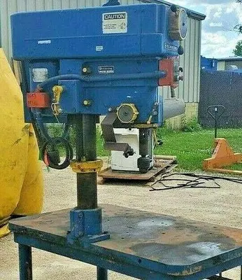 USED 1982 CLAUSING 2284