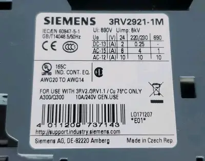 SIEMENS 3RV20111CA10 Contactor w/3RV29211M Module. 4C50
