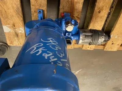 USED MILTON ROY MILROYAL