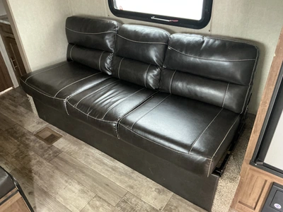Used 2019 GULFSTREAM KINGSPORT 275FBG Campers, Caravans, Motorhomes Michigan US | Miedema Asset Management Group #1414688