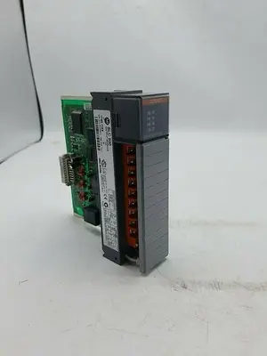 USED ALLEN BRADLEY 1746-OX8