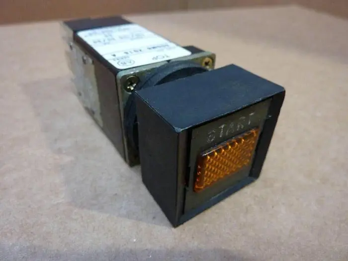 Used ALLEN BRADLEY 800MB-X016 AMBER Relays & Switches Michigan US | Ideal Machinery #704399