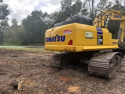2025 KOMATSU PC210LC-11 Excavators | Mid South Machinery (8)