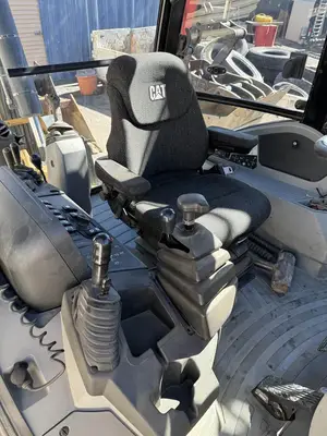 USED 2014 CATERPILLAR 450F