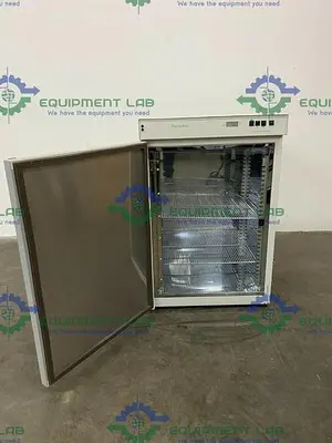 USED BARNSTEAD/THERMOLYNE I42045 TYPE 42000 GENERAL PURPOSE INCUBATOR +70°C 120V