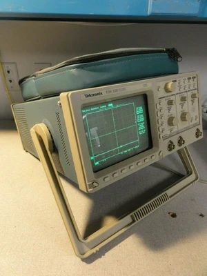 USED TEKTRONIX TDS320