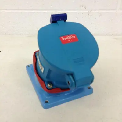 USED MELTRIC 37-64943
