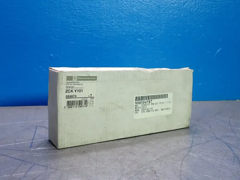 New | in-Stock 2003 TELEMECANIQUE ZCK Y101 Miscellaneous MRO | HGR 24 #751043