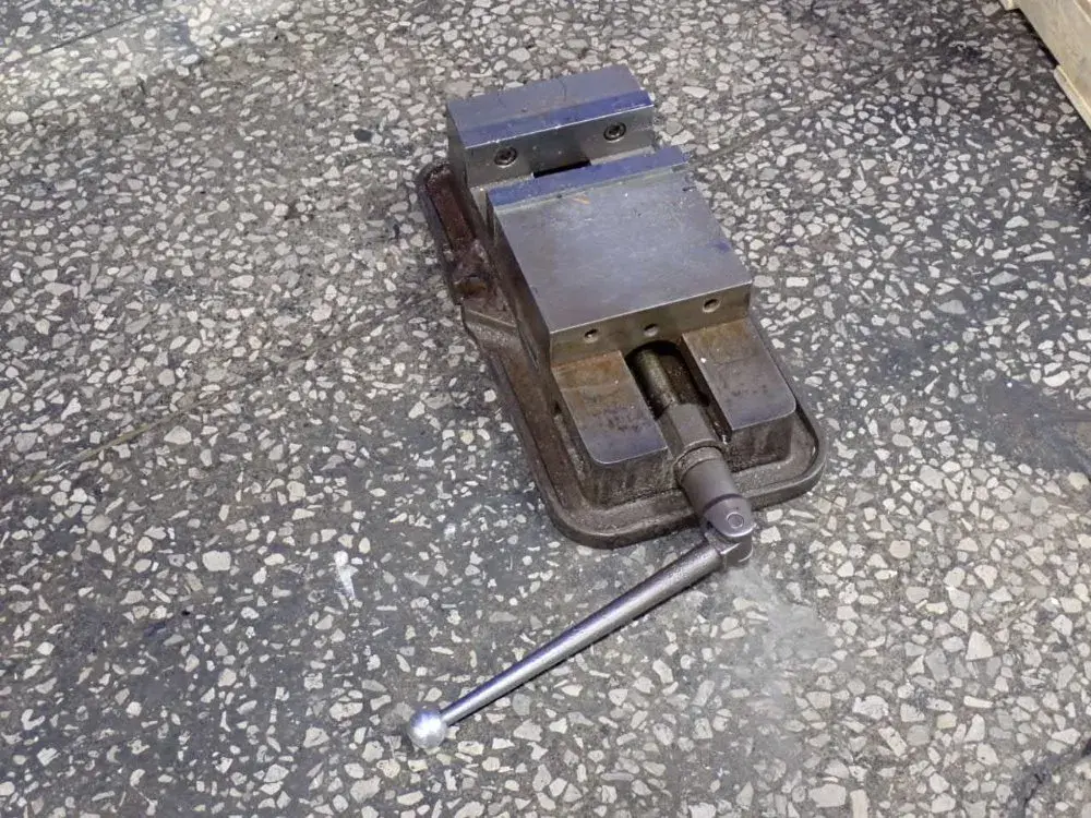 8" 8" Vise