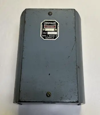 Used CHROMALOX CR330AU Miscellaneous Equipment (Electrical & Power) | Surplus Asset Holdings #1195148