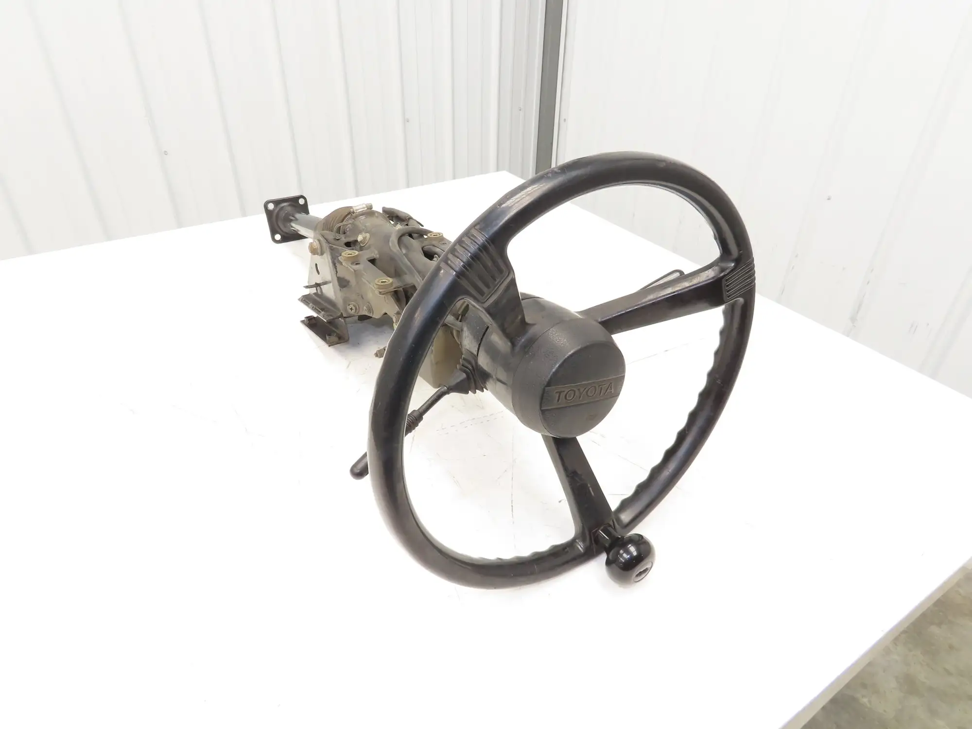 Toyota 5FBCU20 Forklift Steering Wheel Column Adjustable With Mount Bracket