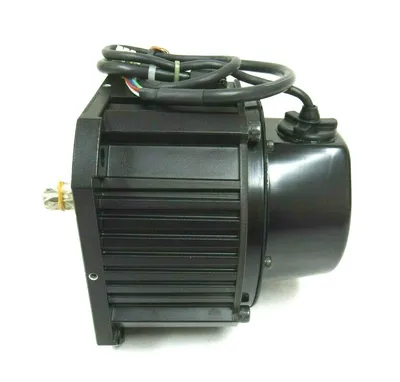 NEW YASKAWA ELECTRIC SGMDH-06A2A-YR26 AC SERVO MOTOR SGMDH06A2AYR26
