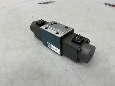 USED BOSCH 0 811 404 843