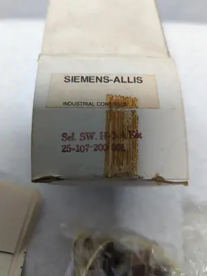 New | in-Stock SIEMENS-ALLIS 25-107-200-801 Miscellaneous Equipment (Electrical & Power) | Surplus Asset Holdings #1196385