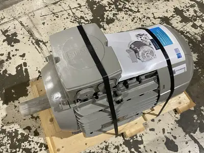 New | in-Stock SIEMENS EAGLE LINE SIMOTICS NEMA PREMIUM EFF. MOTOR Motors (misc) | Maverick Industrial Sales #1100051