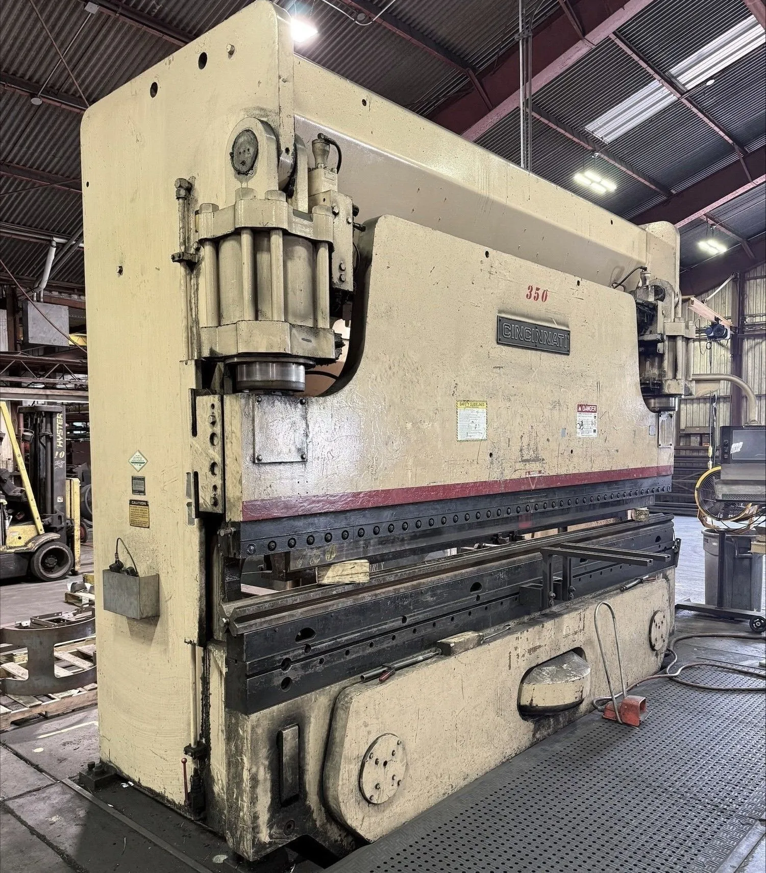 USED 1989 CINCINNATI 350 AF