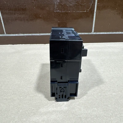USED KEYENCE KV-XH04ML