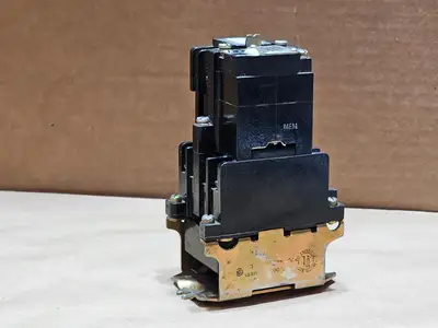 Used ALLEN-BRADLEY 700-NT Misc Electrical & Power Parts British Columbia CA | Lenmark #1439446