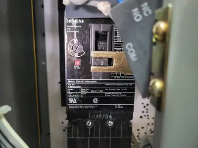 Full Voltage Non-Reversing MCC Bucket Size 1
