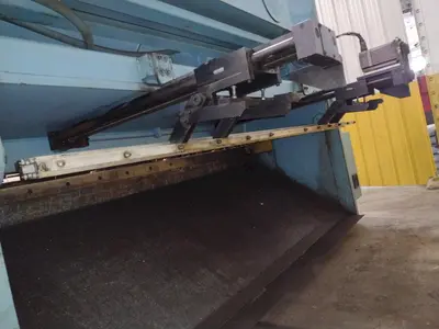 8' x 1/4" MASTER-FAB MODEL #SSB250-8 HYDRAULIC SHEAR: STOCK #18844