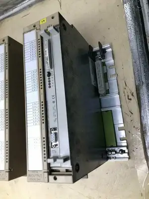 Siemens SIMATIC S5 6ES5 943-7UB11 PLC CPU w/ Digital I/O, Adapt Casing, PS, Rack