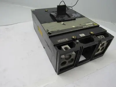 Square D MAL2680045M8002 2 Pole 800 Amp Circuit Breaker With MA11021 Shunt Trip