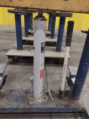 6,000 LB PANDJIRIS MODEL PIPER 3 TANK TURNING ROLLS, DRIVE & IDLERS, 110V : YOBRO 24750