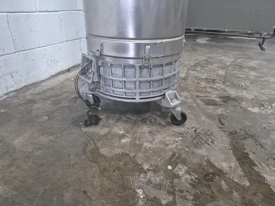 Vacuum Canister for Trimmings