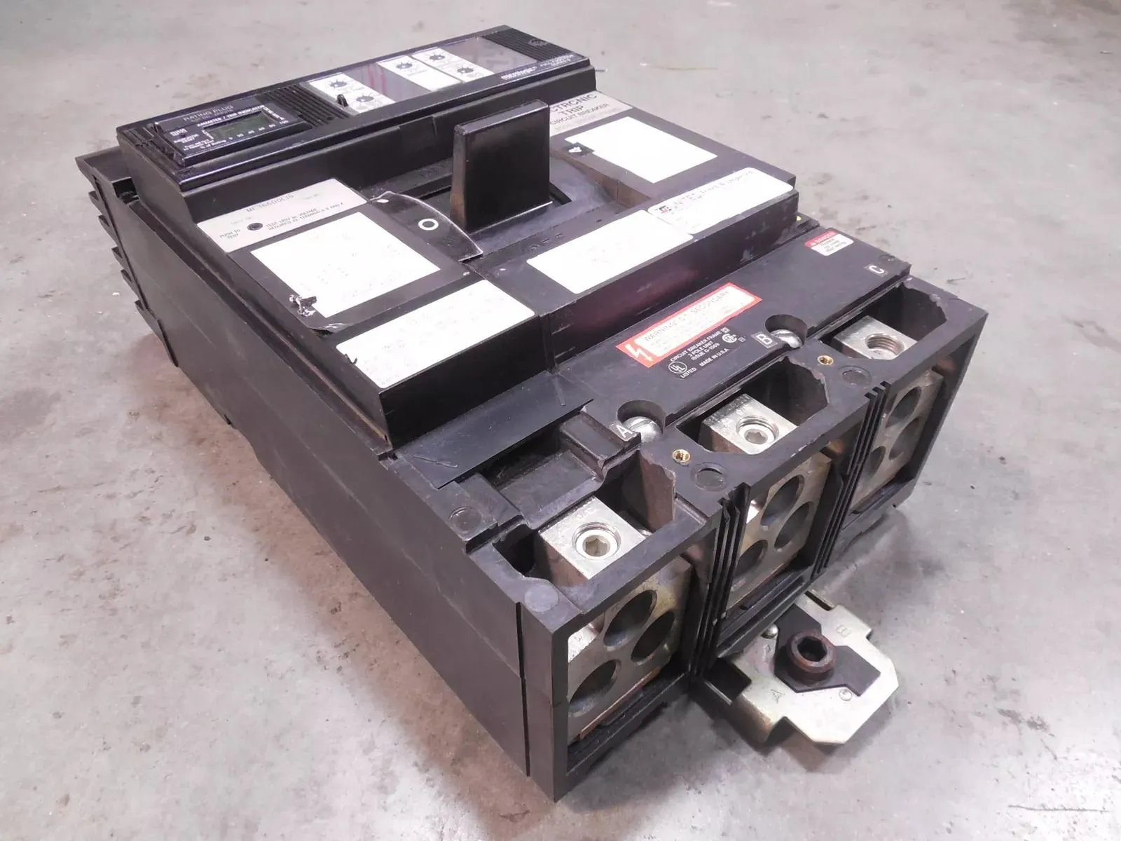 Square D ME36600LIG I-Line Electronic Trip Circuit Breaker 600 Amps 600VAC Used