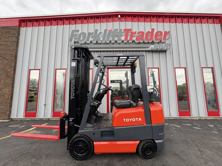 Used 2001 TOYOTA 42-6FGCU18 Misc Forklifts Wisconsin US | Forklifttrader.com #806822