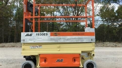 USED 2015 JLG 1930ES