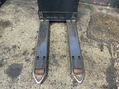 Used CROWN WP303545 Pallet Jacks Ohio US | HGR 24 #1285571