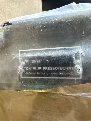 NEW TOX Pressotechnik S 08.00.100.24D.00.000.US