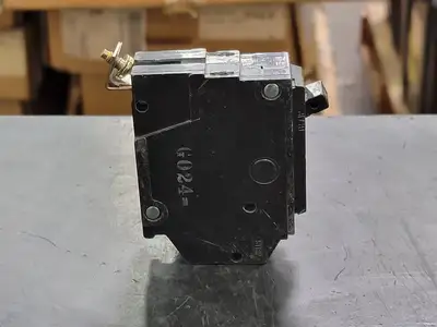 Used GENERAL ELECTRIC THQB130 Switchgears British Columbia CA | Lenmark #241639