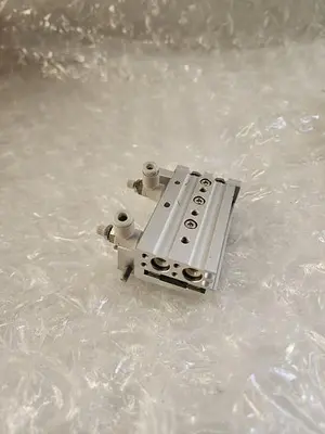 SMC MXS8-30 CYLINDER ROLLER