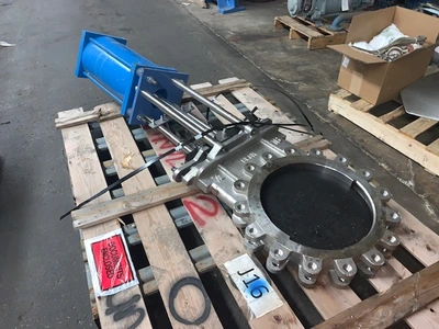 16" TL Trueline Stainless Knife Gate Valve Air Operated, New Storeroom Spare