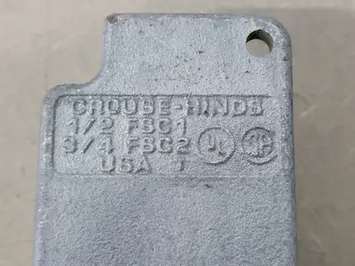 NEW CROUSE-HINDS 1/2 FSC1 3/4 FSC2