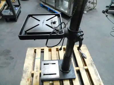 Used DAYTON 3Z918E Heavy Duty & Sensitive Single Spindle Drills Texas US | Aucto #1454465