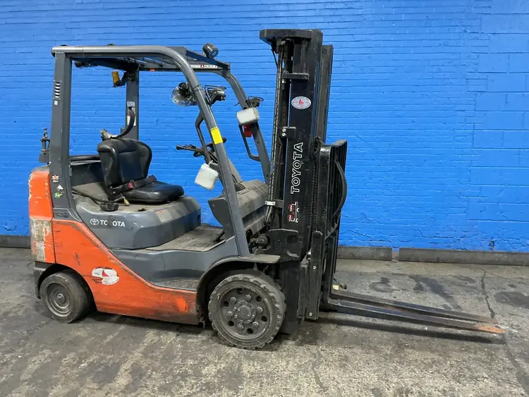 Used TOYOTA 8FGCU25 Misc Forklifts Ohio US | HGR 24 #1567462