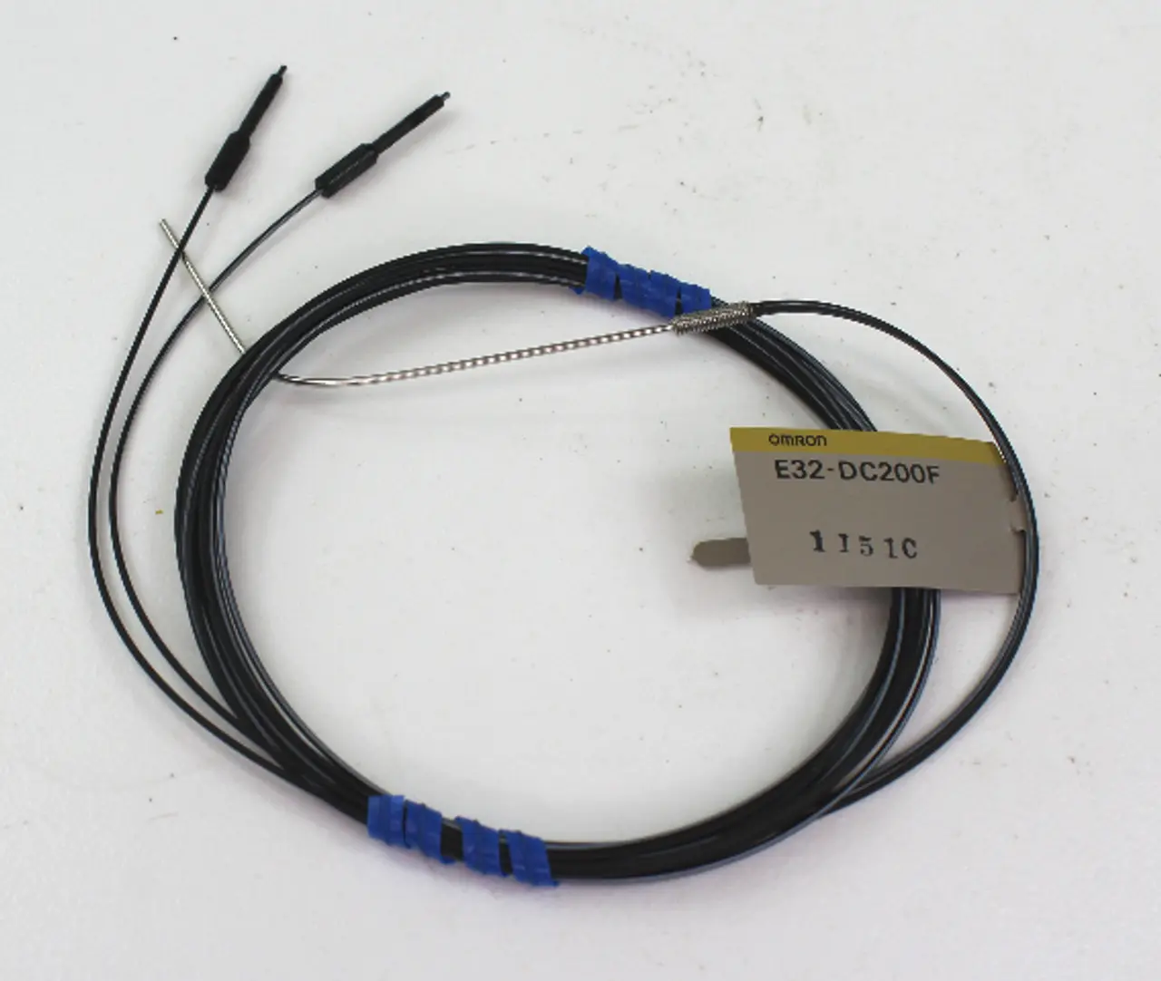 NEW OMRON E32-DC200F